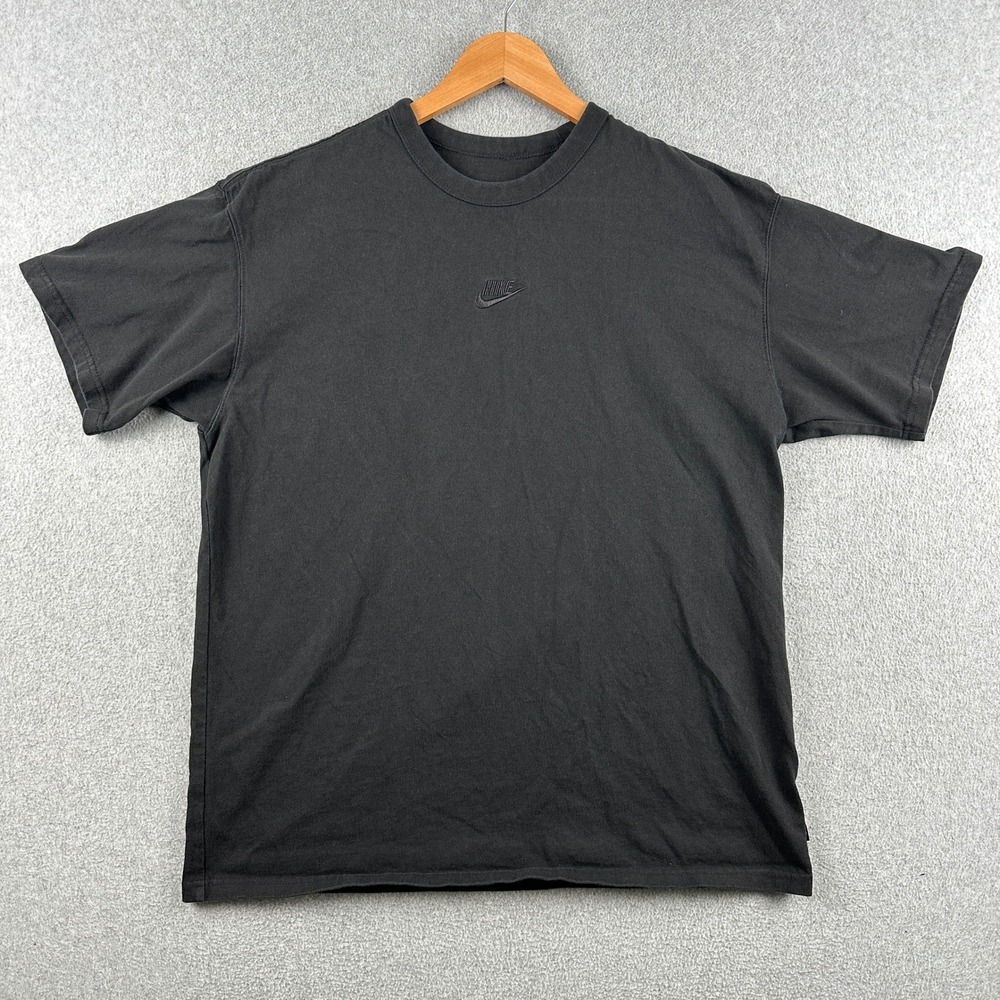Nike T Shirt Mens L Black Sportswear Max 90 Embroidered Swoosh Short Sleeve Tee